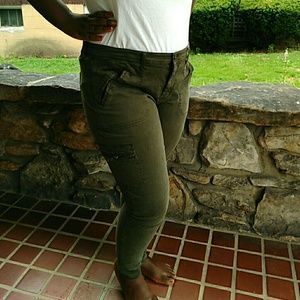 Army green mid-rise jegging super stretch